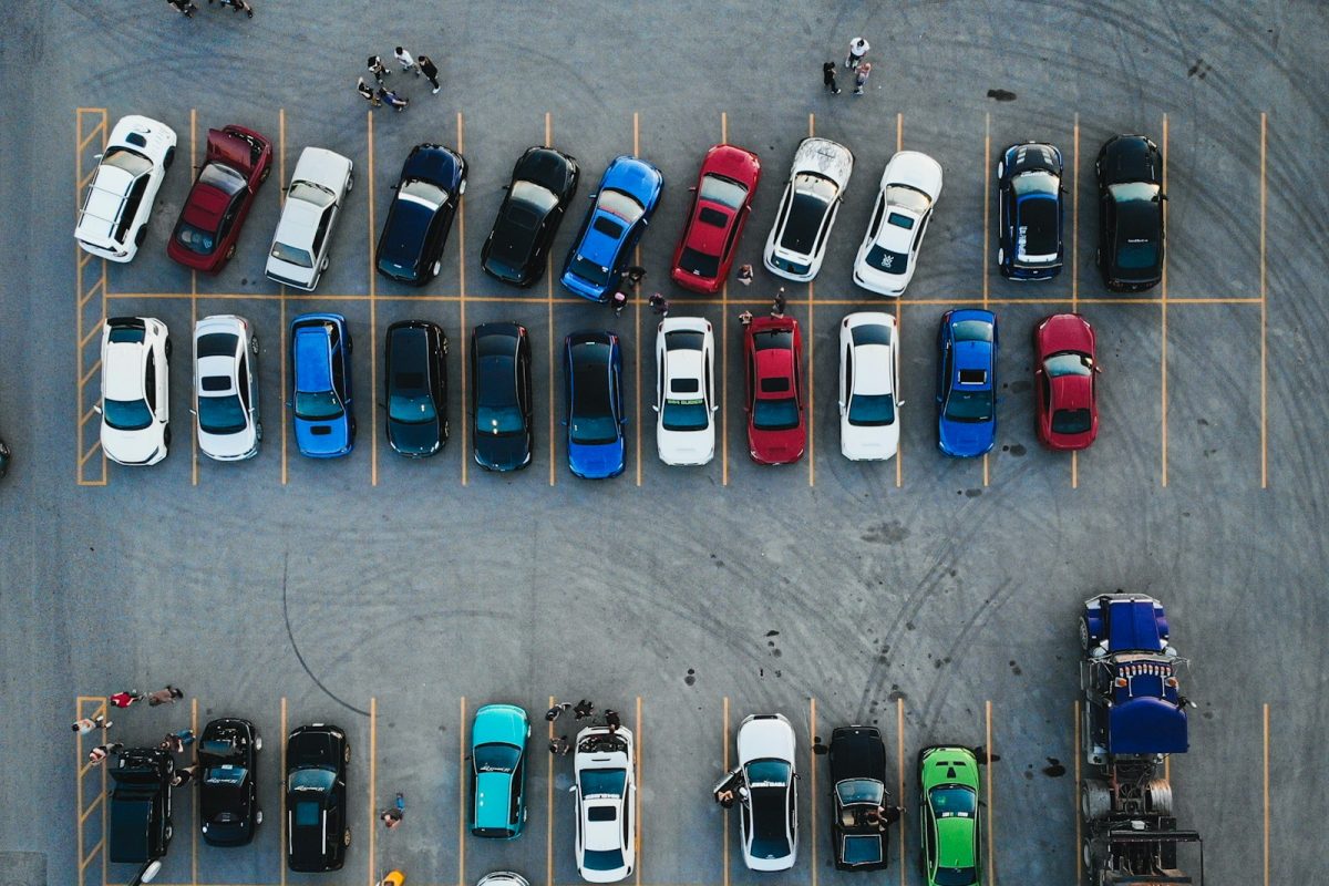 Estacionamientos en un edificio para inversión