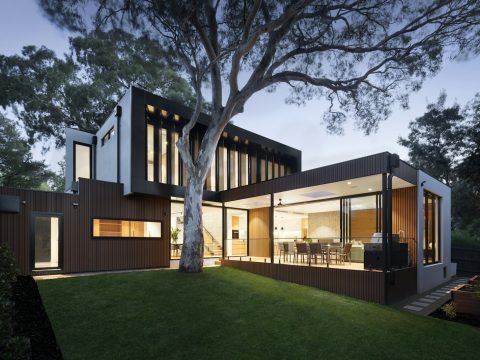 Vivienda moderna construida con sistema industrializado