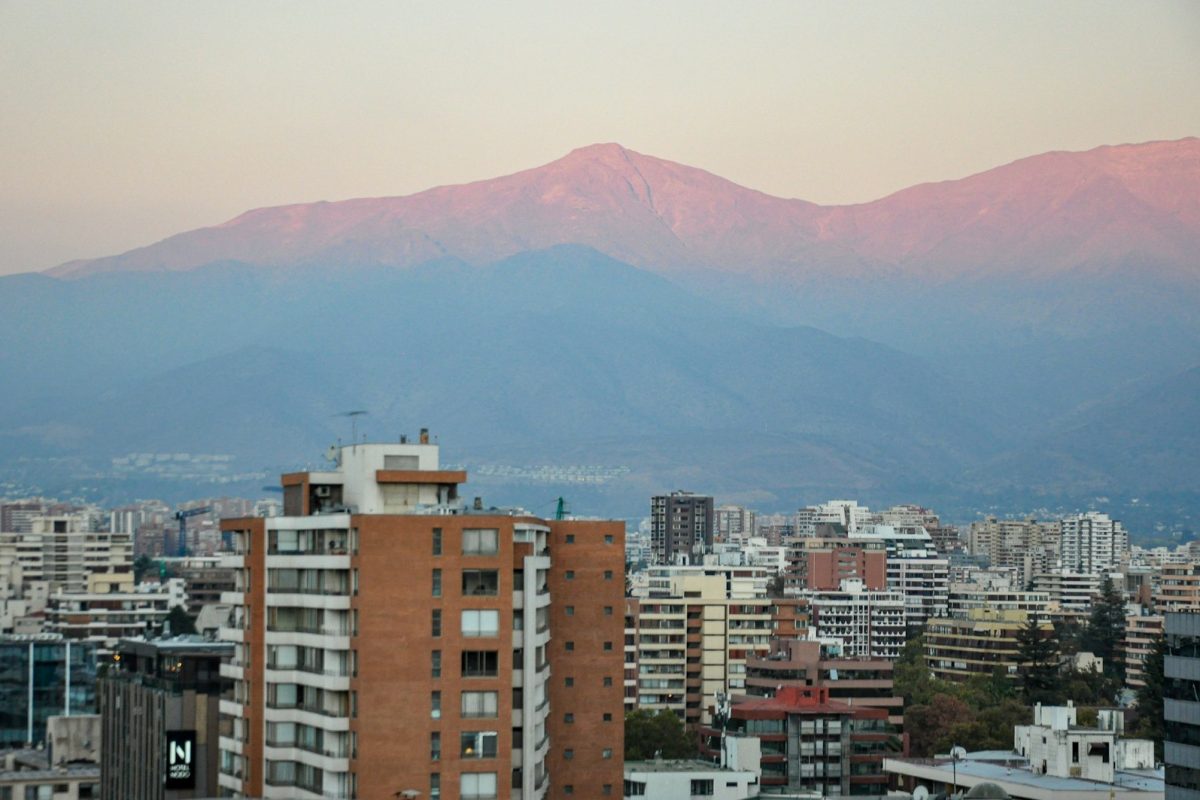 Vista de la ciudad al atardecer — Vitacura, Santiago